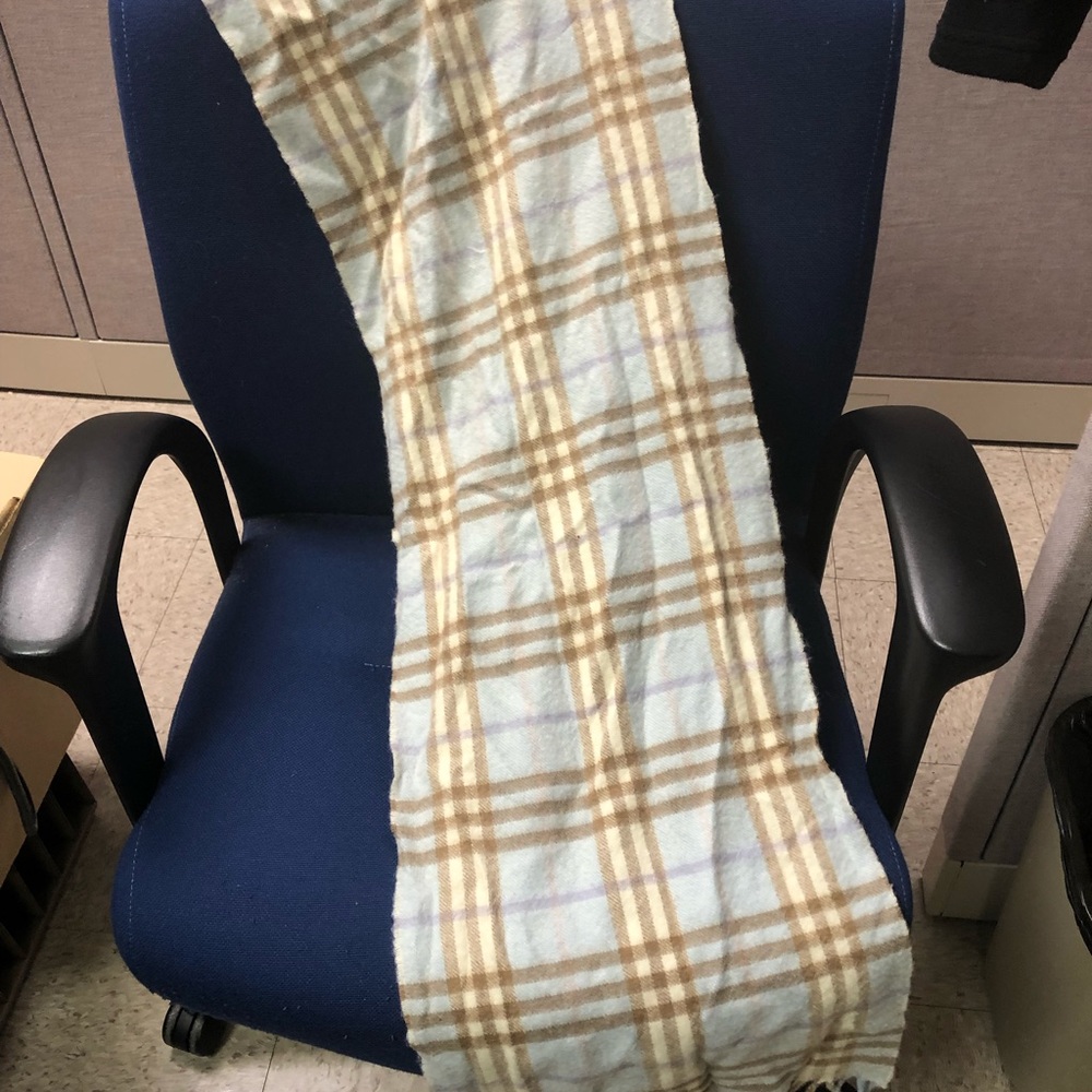 Burberry Cashmere scarf